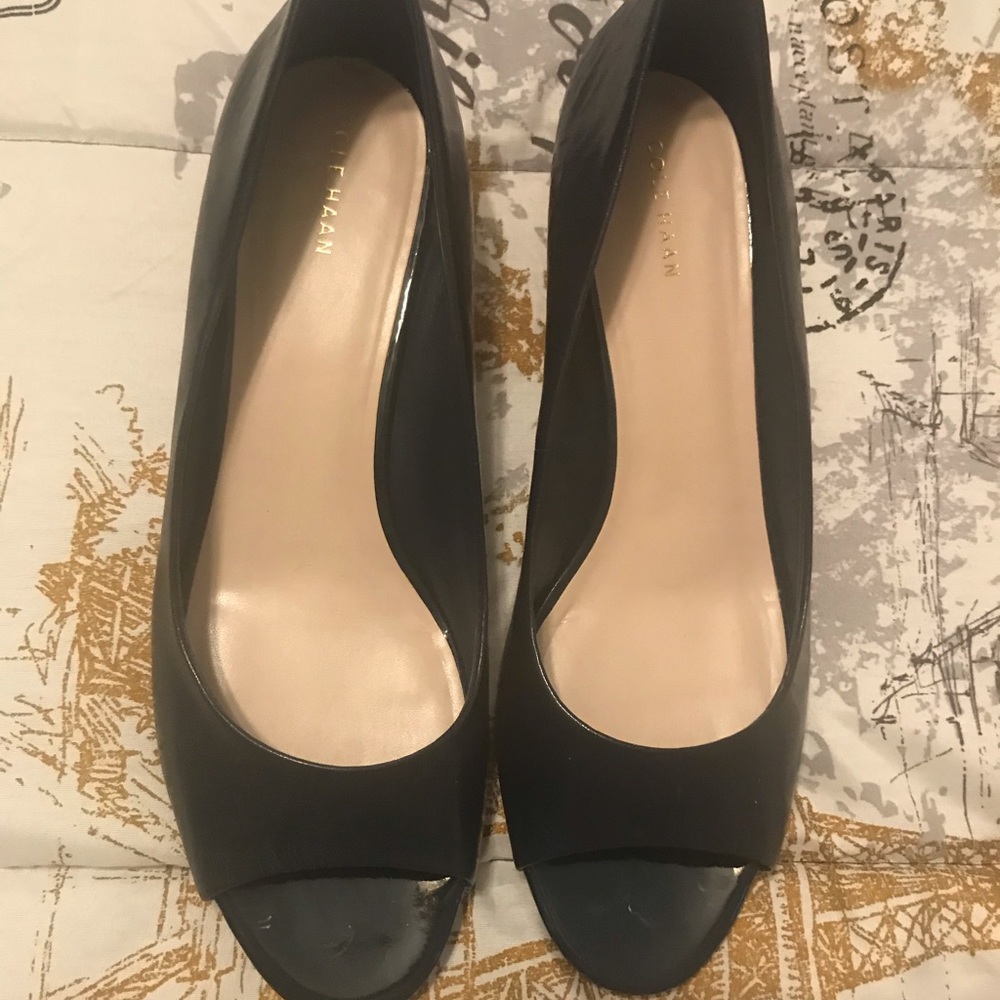 Cole Haan Elsie Navy Wedge SZ 10.5
